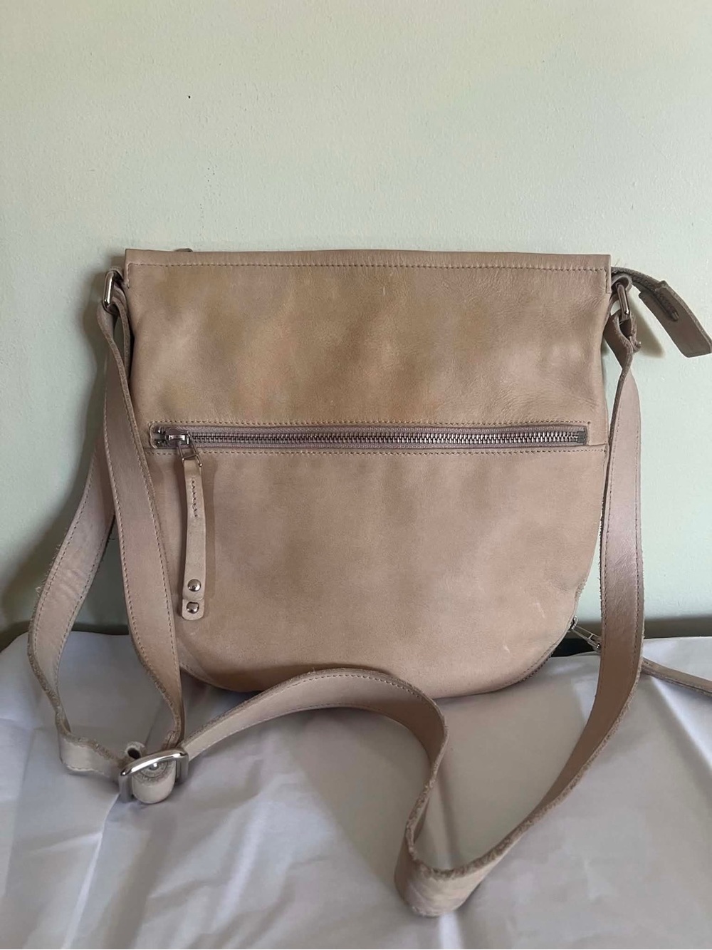 Roots Nude Tan Leather Crossbody Bag